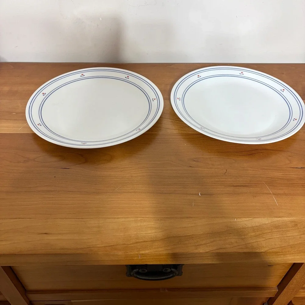 Corelle Country Hearts Dinner Plates Set of 2 Blue Bands Red Hearts 10.25 Inch